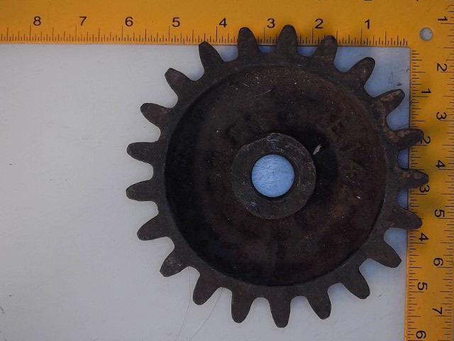 E142 AGCO Gear