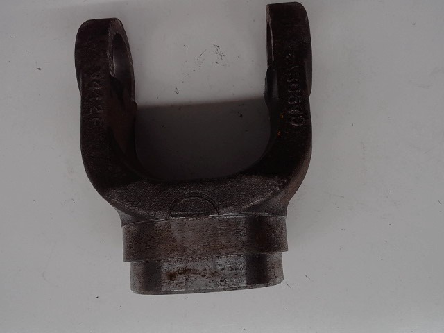 32458 WOODS Yoke