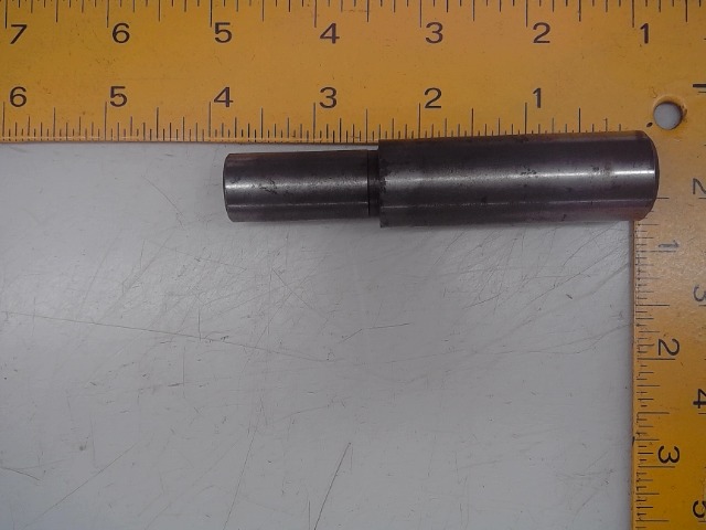 10656D Stud