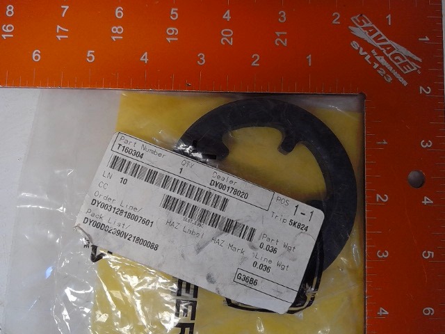 T160304 JOHN DEERE Seal