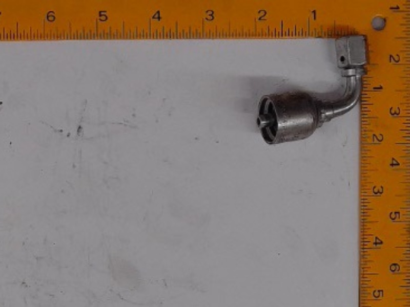 X1C543-6-4 Fitting for JOHN DEERE
