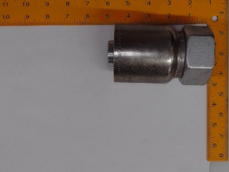 X1C978-38-20 Fitting for JOHN DEERE