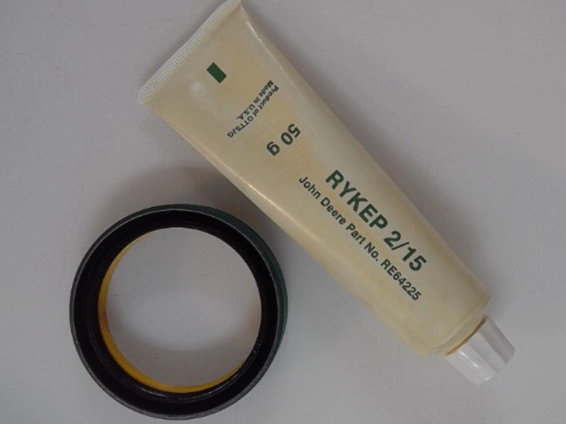 RE36282 Seal Kit for JOHN DEERE
