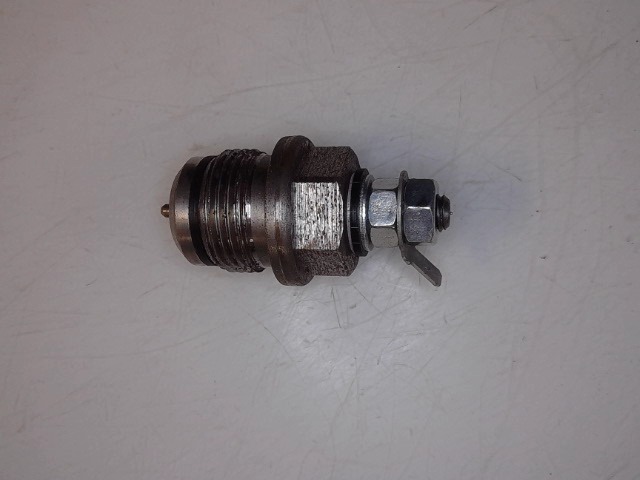 V33093900 Fitt for AGCO