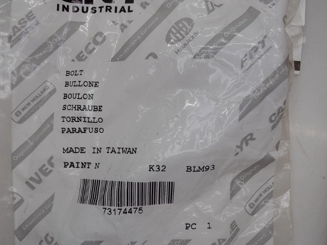 73174475 Screw