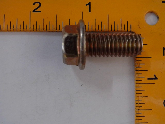 V86471 NAVISTAR Bolt
