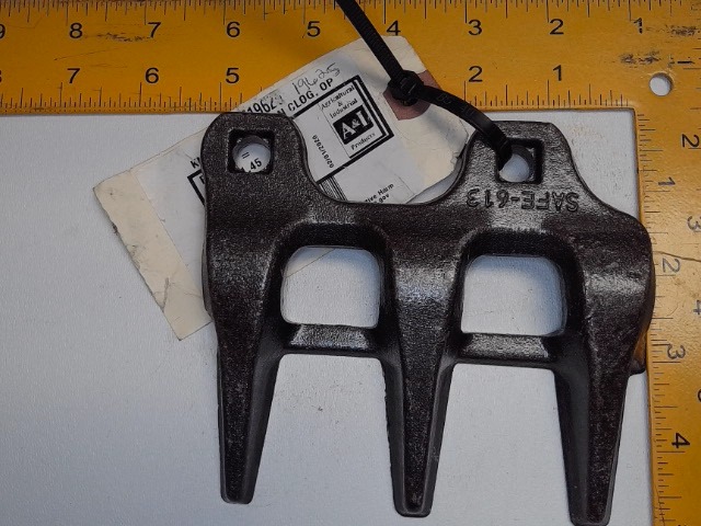 A-HXE19625 Guard for JOHN DEERE