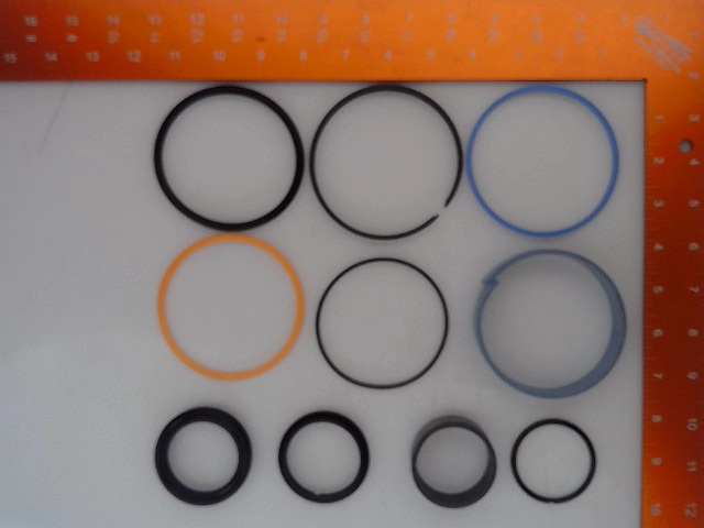 186238 Seal Kit for GEHL MANITOU