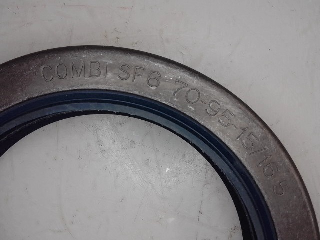 4388581 Seal for AGCO