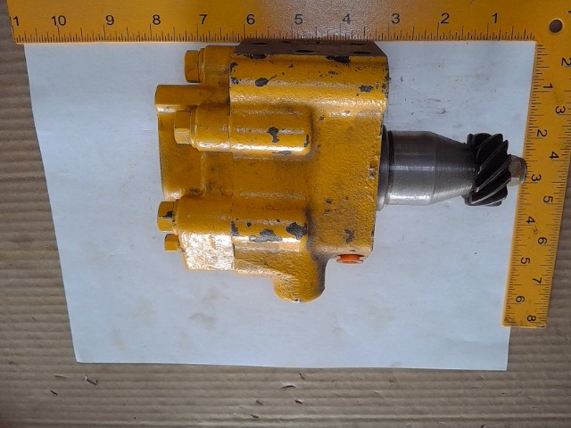 7M-9090 Pump for CATERPILLAR