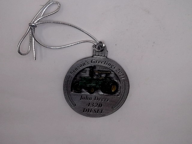 LP79550 Ornament 2021 for JOHN DEERE