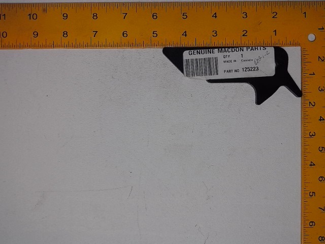 125223 MACDON Latch