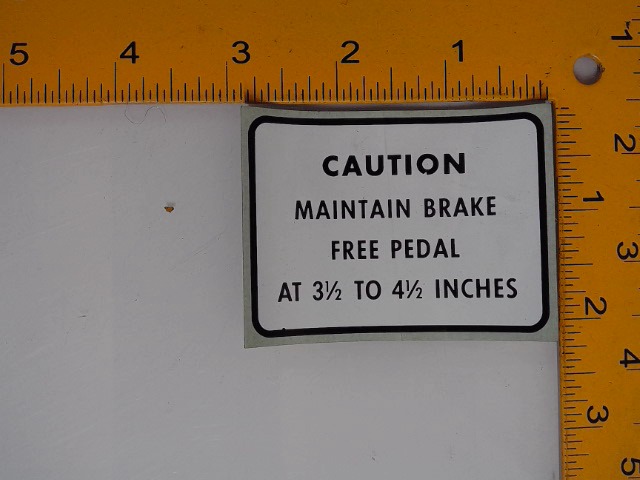 321-1046 Decal for CUB CADET