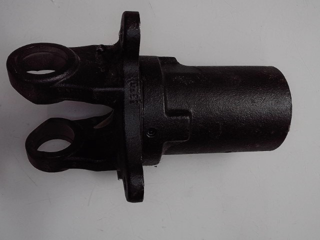 W825-3522 Yoke Assembly for AGCO