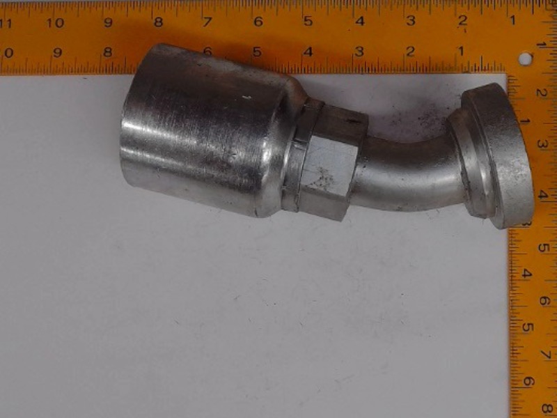 X1XE78-24-20 Fitting for JOHN DEERE