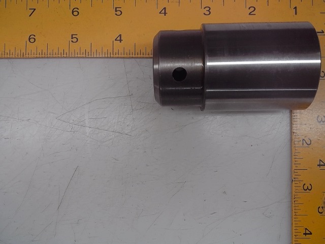 1J8945 Valve