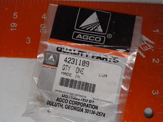 4231109 Fitting