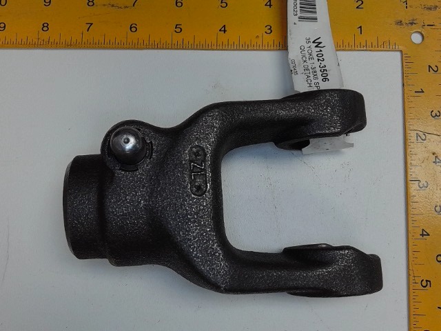 W102-3506 Yoke for AGCO