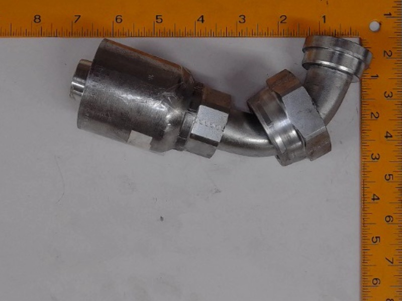 X1J978-20-16 Coupler for JOHN DEERE
