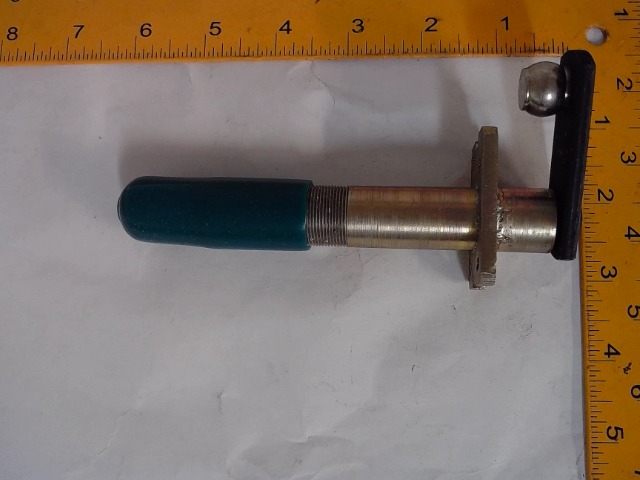 415970001 Pivot for CUB CADET