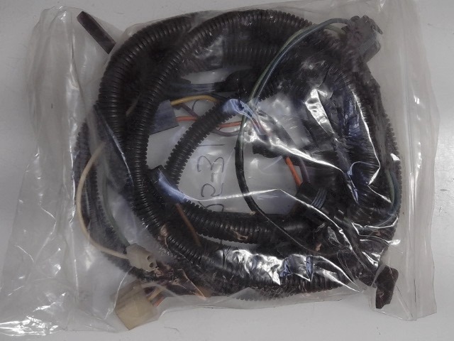 725-3180 Hrnss for CUB CADET
