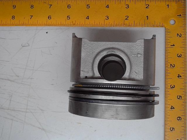 19077-21110 Piston
