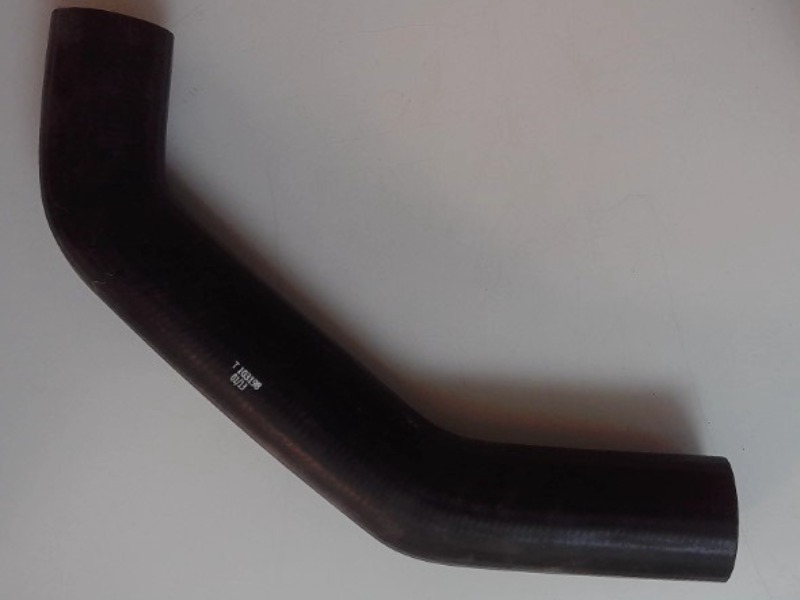 T103198 CASE Radiator Hose, Upper
