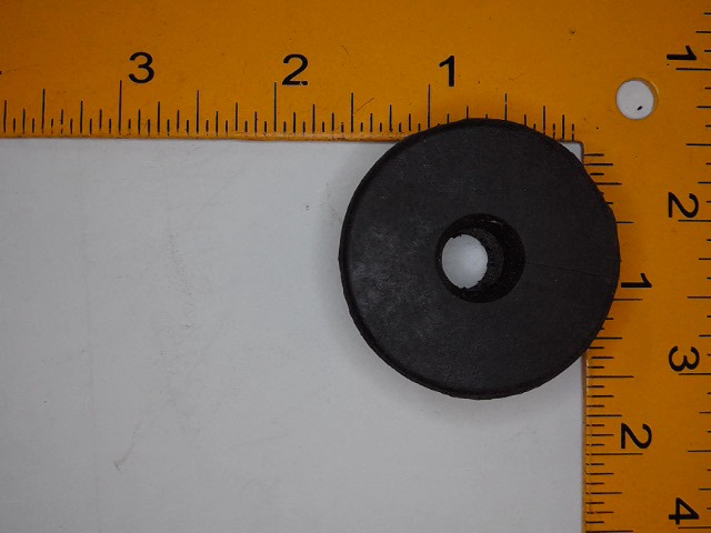 909424M1 Bumper for AGCO