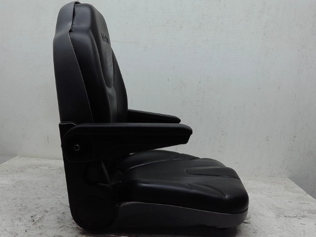 K2851-95610 Seat Kit for KUBOTA