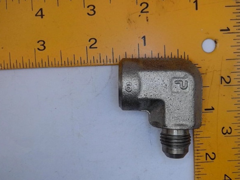 X6-6DTX-S Elbow Fitting for JOHN DEERE
