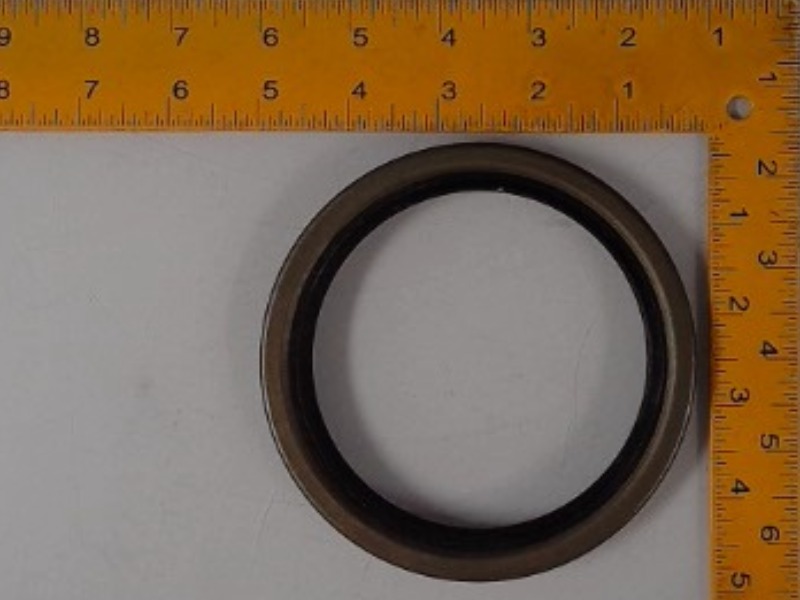 A-AT14199 Seal for JOHN DEERE