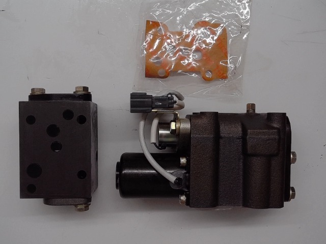 19M-15-15102 Valve Assy for KOMATSU