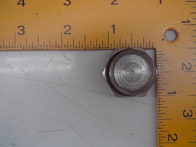 505072M91 AGCO Plug