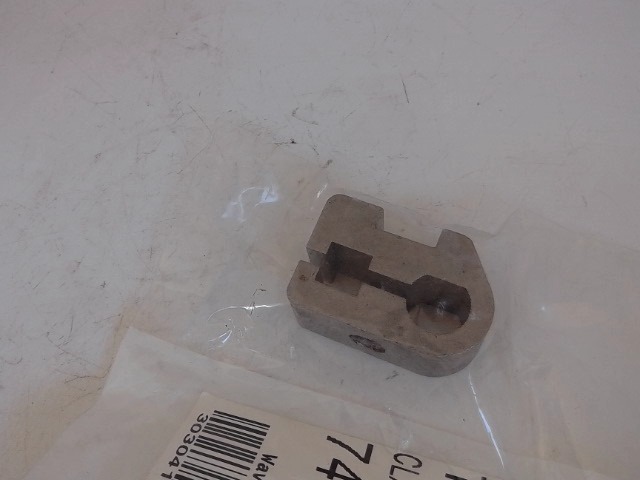 748-3082 Handle Clamp for CUB CADET