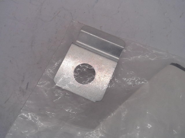7235510 Clip for BOBCAT