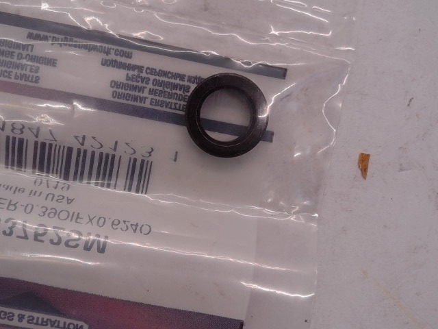 BS1663752SM Spacer