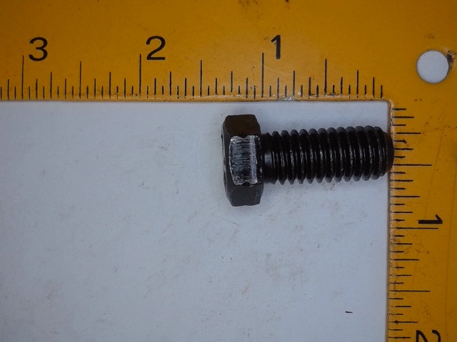1920676 AGCO Bolt