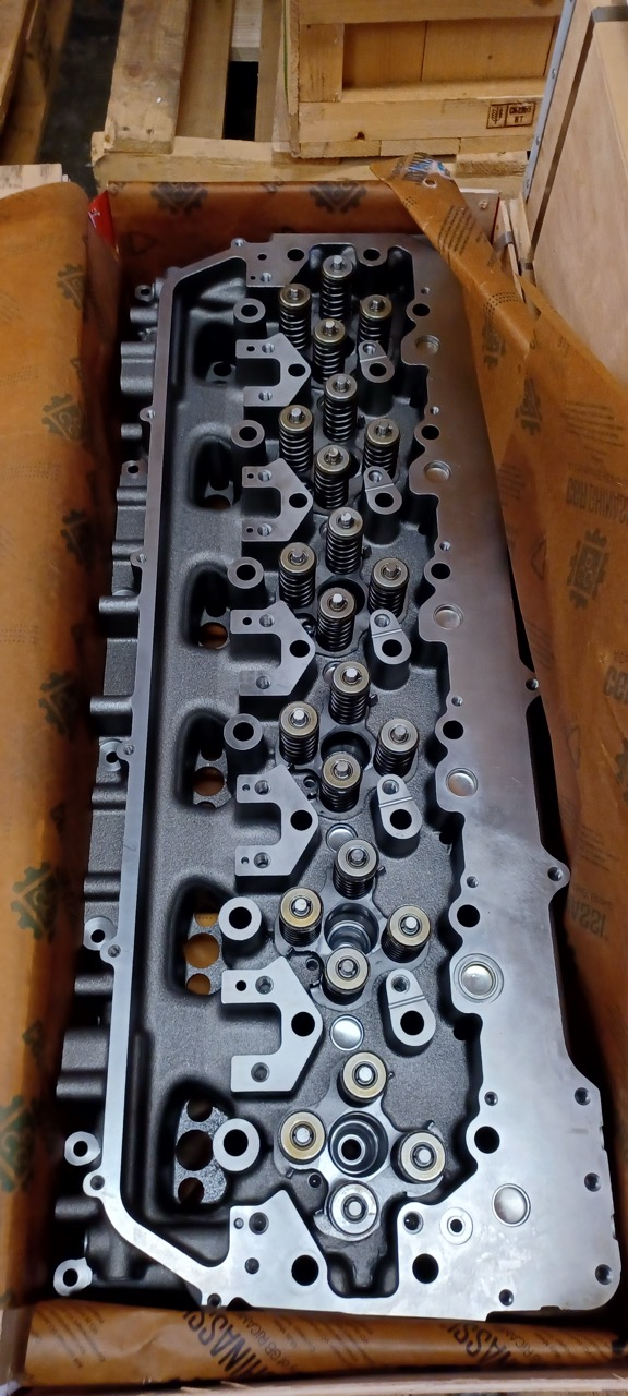 3050617 Cylinder Head W/valves for CATERPILLAR