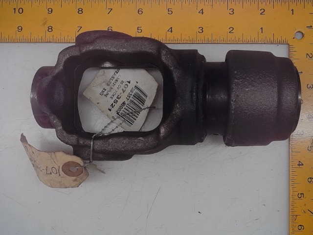 W107-3521 Yoke for AGCO