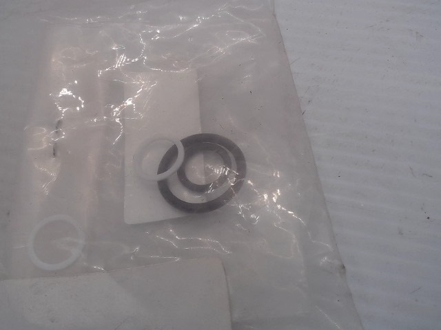 L99924 Seal Kit for GEHL MANITOU
