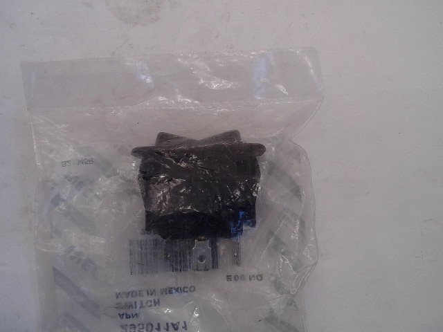 295011A1 Switch