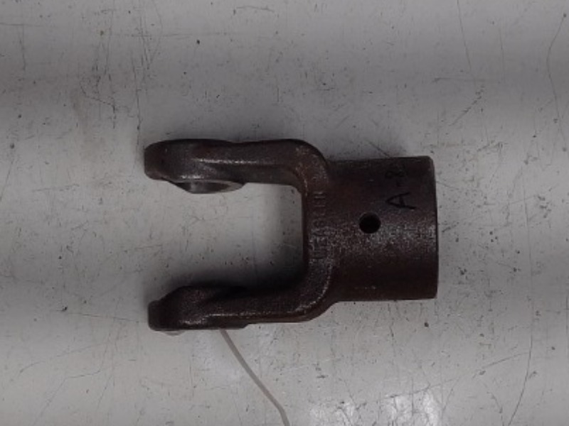 A-801-1406 Yoke for JOHN DEERE