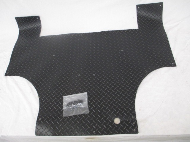 39A-105-100 Floor Mat