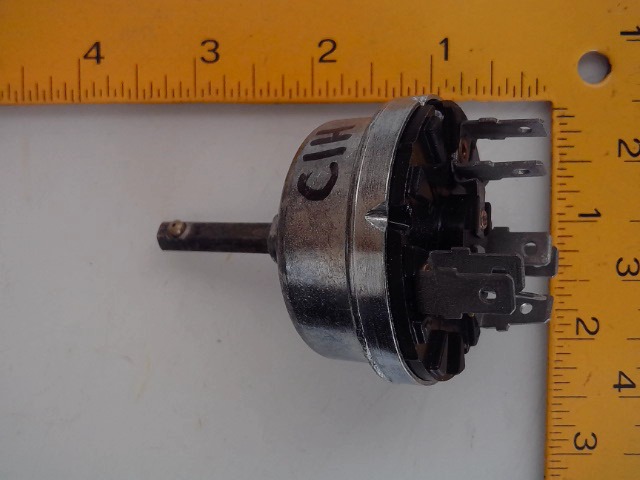 1502378C2 Switch for CASE NEW HOLLAND