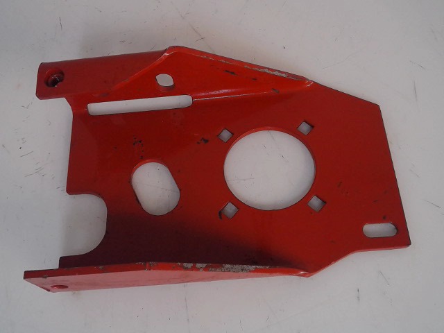 396133A1 Support