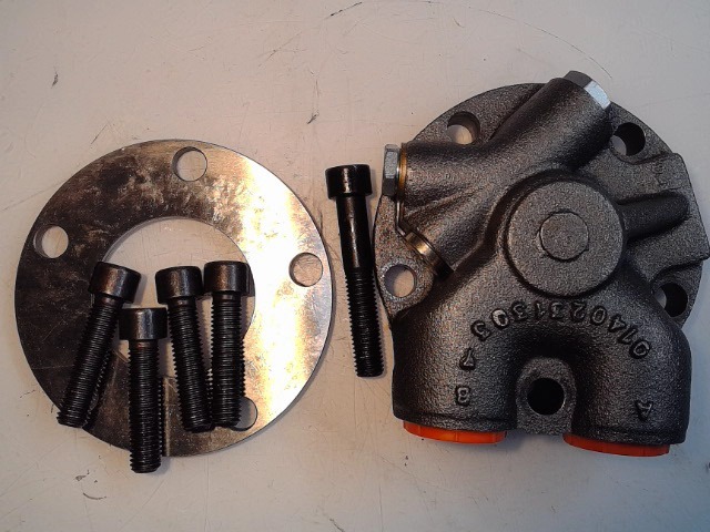160-32745 Dist Cover for GEHL MANITOU