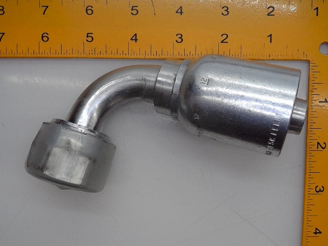 P-1J978-12-12 Fitting