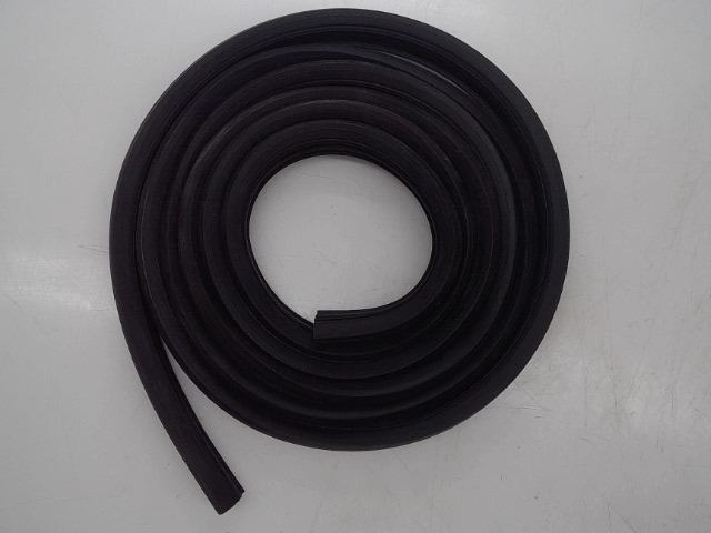 1328329C2 Seal 9' for CUB CADET