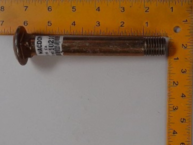 102107 MACDON Bolt
