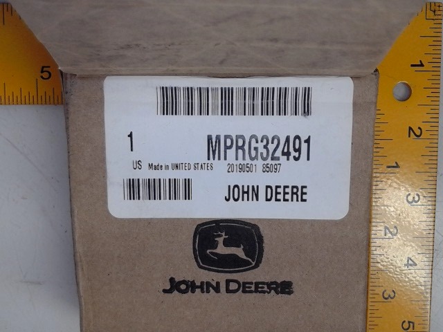 MPRG32491 JOHN DEERE Strainer,def 25